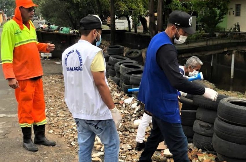 Vigilância Sanitária promove ação de combate à dengue