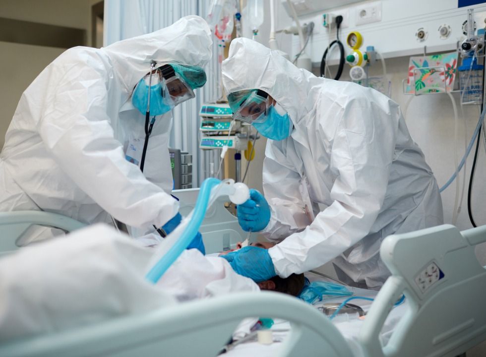 Casos e ocupação de leitos por Covid-19 crescem em Alagoas