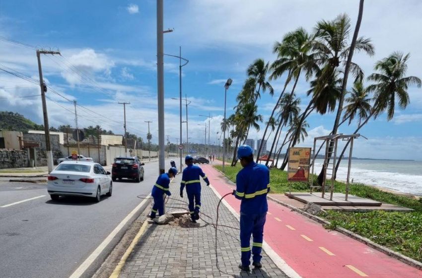 Após furto de cabos, iluminação na Avenida Litorânea