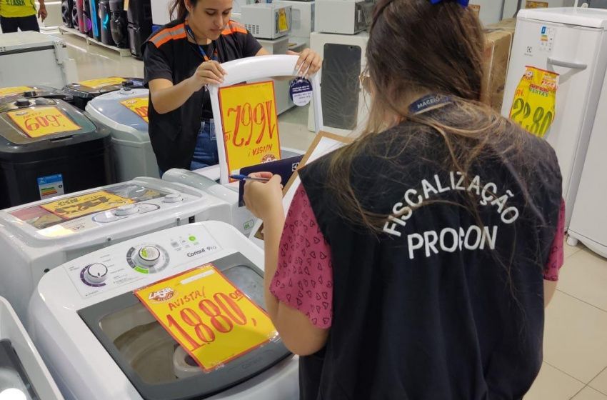 Procon orienta consumidores para a Black Friday 2022
