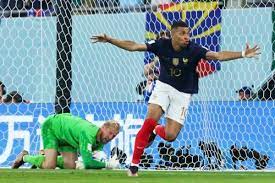 França vence Dinamarca e é a primeira classificada