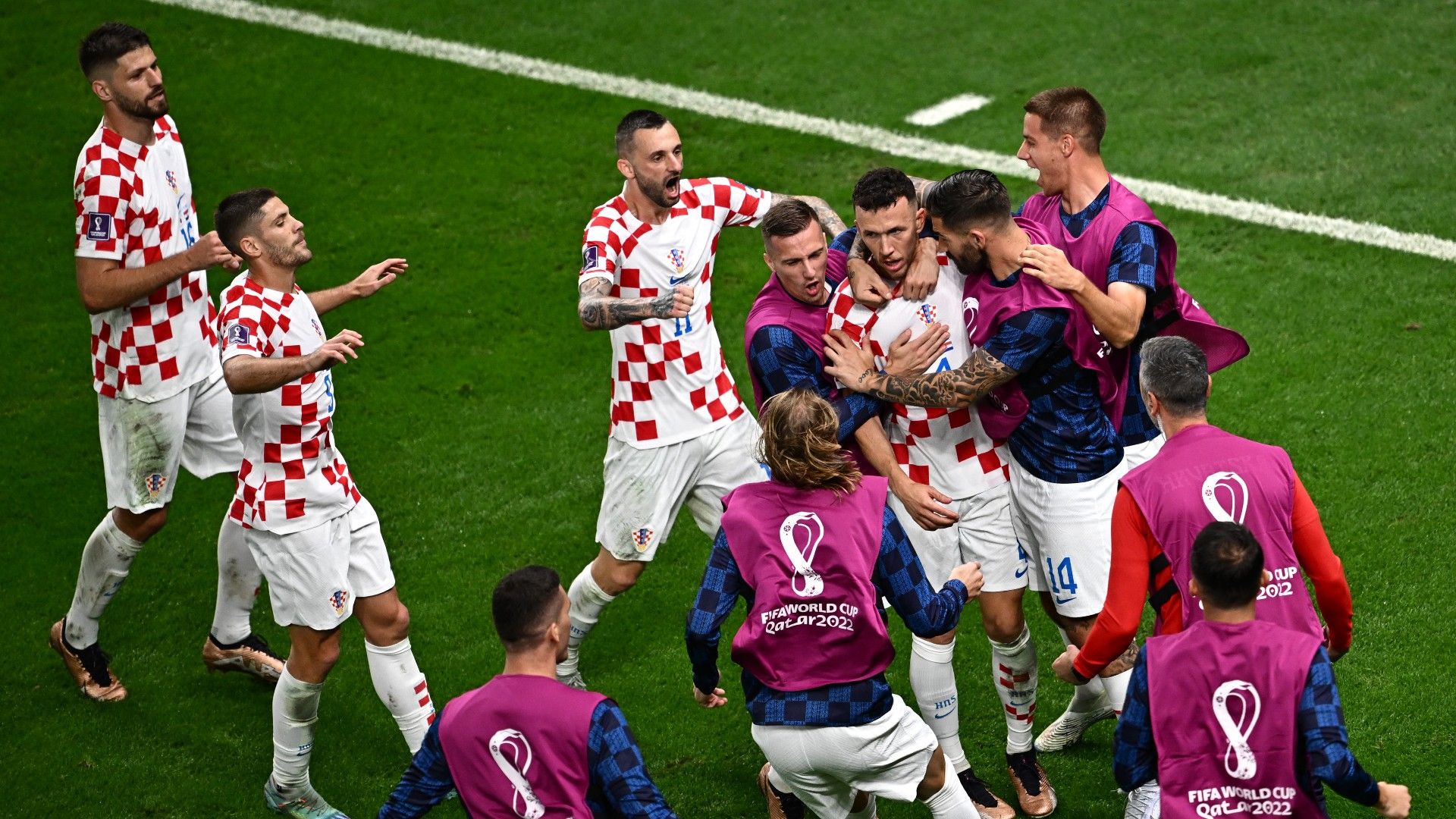 Nos pênaltis, Croácia vence Japão e garante vaga