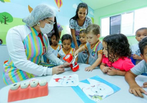 Criando Sorrisos avalia saúde bucal de crianças