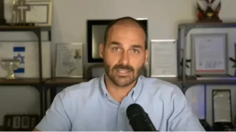 Eduardo Bolsonaro tem interrogatório marcado no STF nesta terça-feira