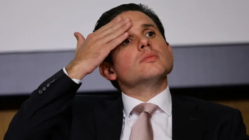 Hugo Motta rompe com líder do PT após crise sobre PL Antifacção