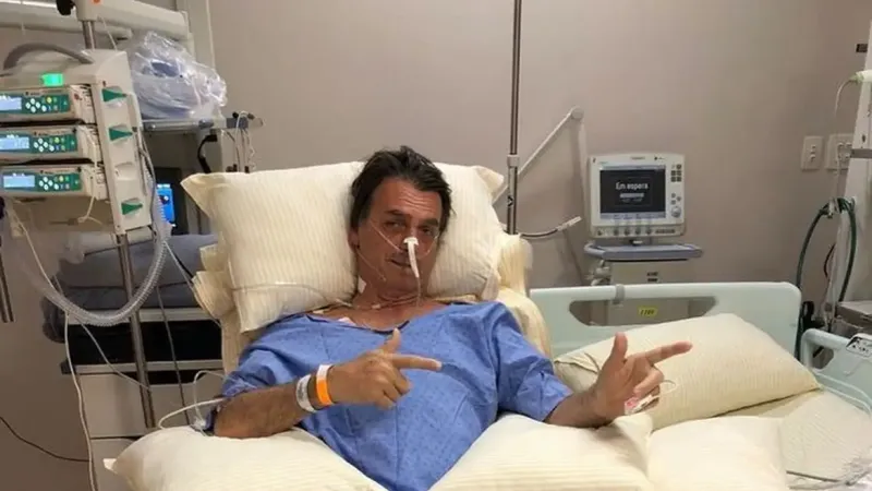 Bolsonaro apresenta nova crise de soluços e elevação da pressão