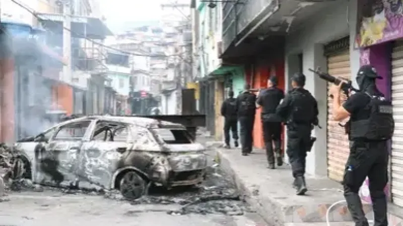 Com vias interditadas, Rio de Janeiro entra em estágio 2 de atenção