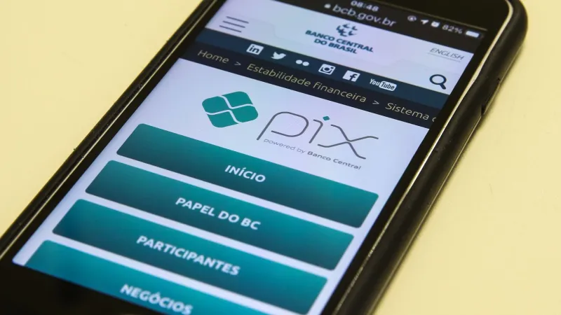 Bancos centrais do Brasil e da Europa avaliam interligar Pix com Tips