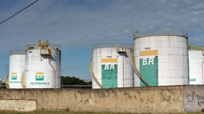 Privatização da BR prejudica consumidor em momento de crise