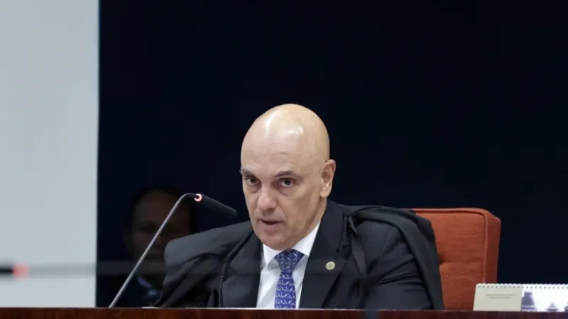 CPMI do INSS quer identificar suposto número de Moraes em celular de Vorcaro