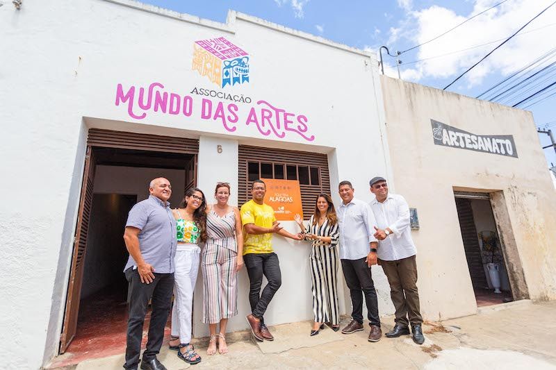 Alagoas Feita à Mão entrega carteiras para artesãos em São Miguel dos Campos