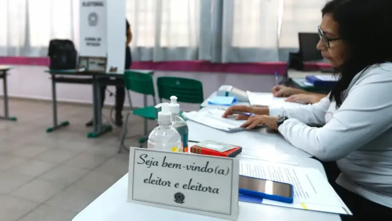 Eleições 2026: eleitor pode se inscrever para ser mesário voluntário
