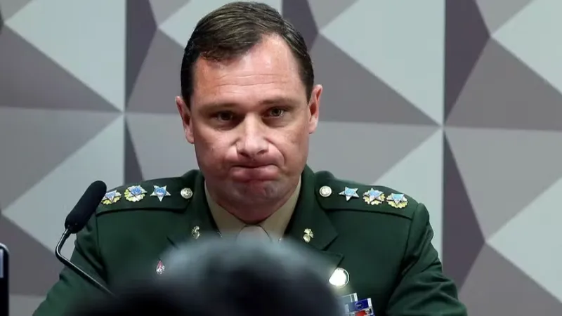 PF pede inclusão de Mauro Cid e família em programa de proteção a testemunhas