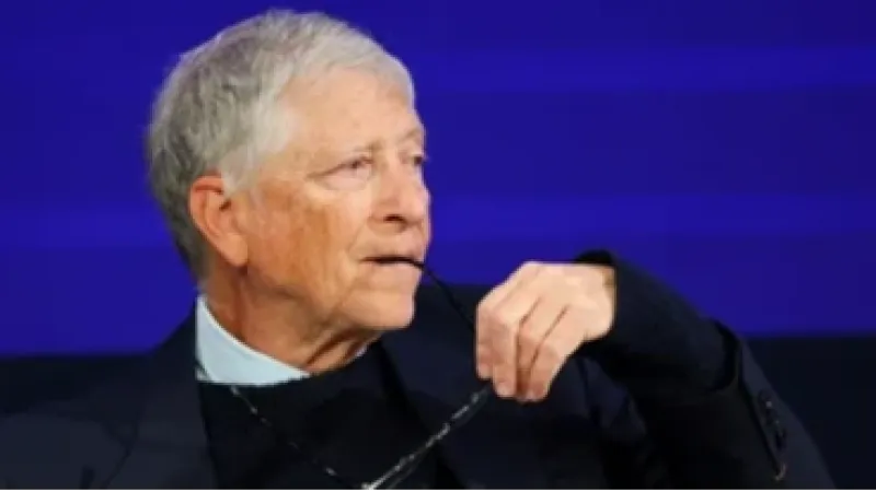 Bill Gates pede desculpas por relação com Epstein e admite casos extraconjugais, diz WSJ