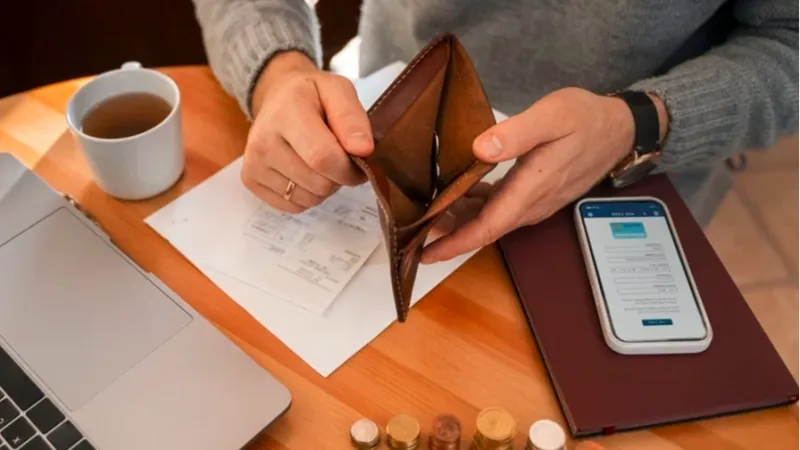 Por que a inadimplência no Brasil chegou ao patamar mais alto em quase 10 anos