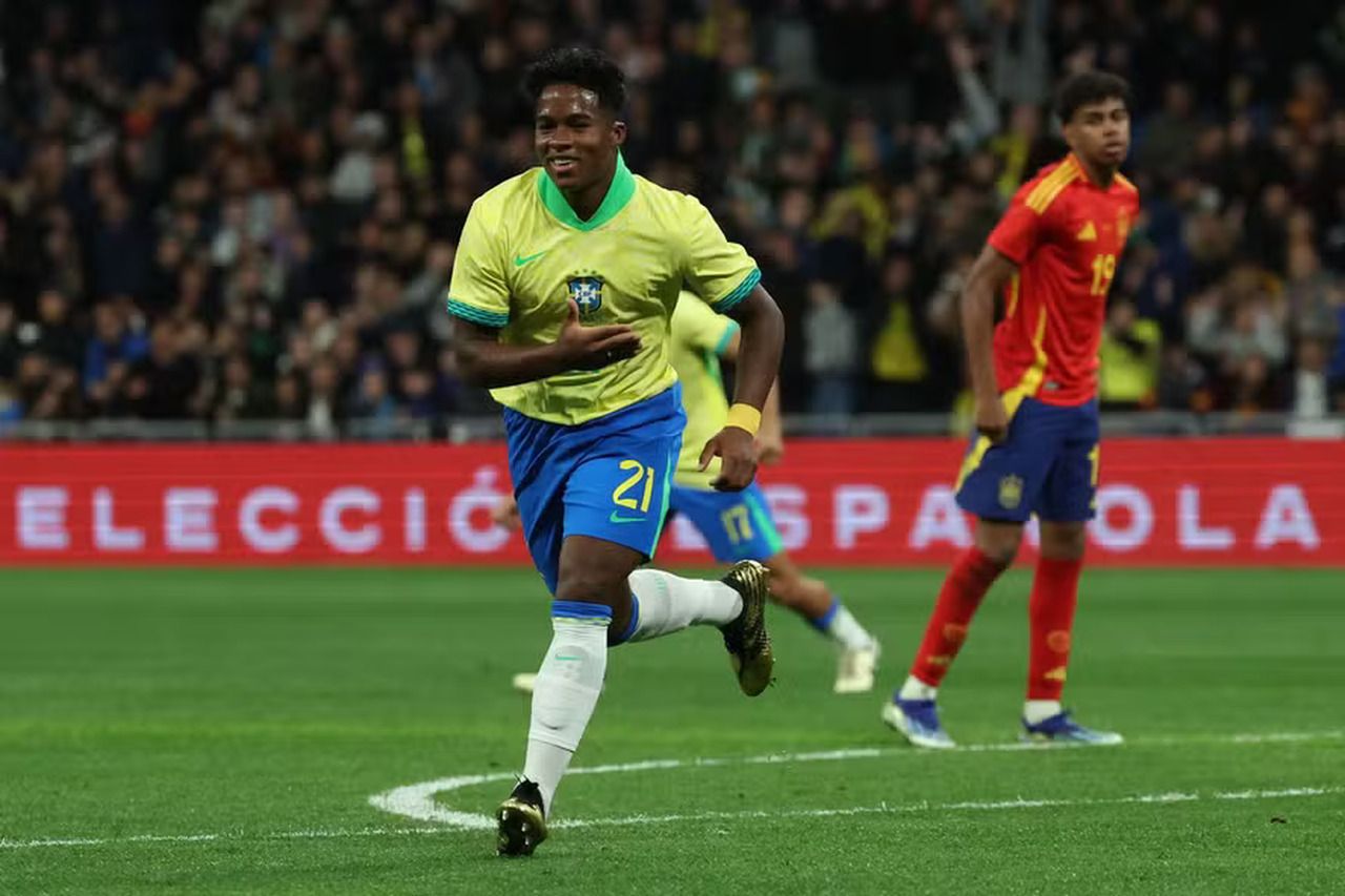 Em jogo eletrizante e nervoso, Brasil empata com a Espanha em Madri: 3 a 3