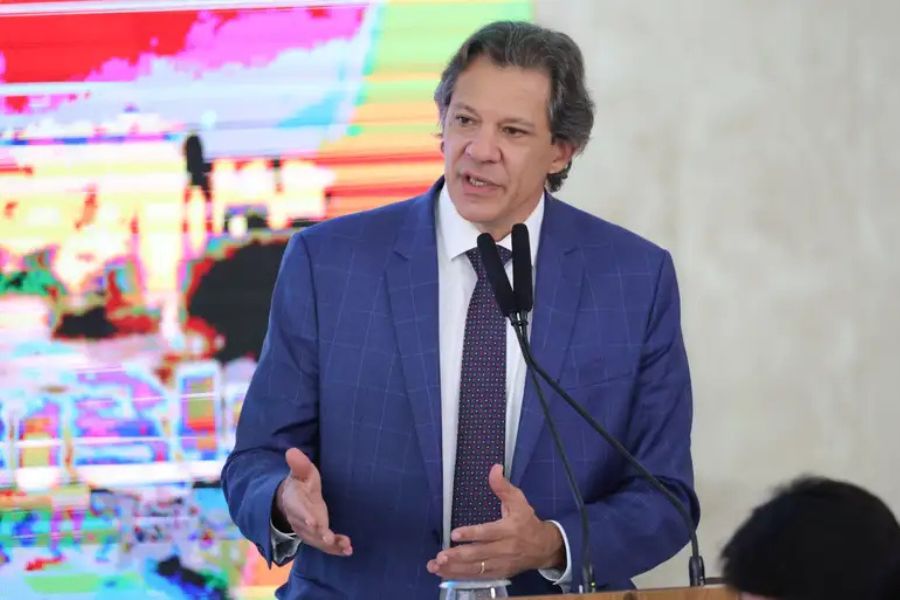 Haddad anuncia corte de R$ 70 bi em dois anos e reforma nas regras do Imposto de Renda