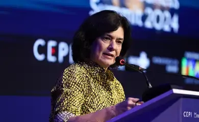 Após morte por coqueluche, ministra reforça pedido para vacinação