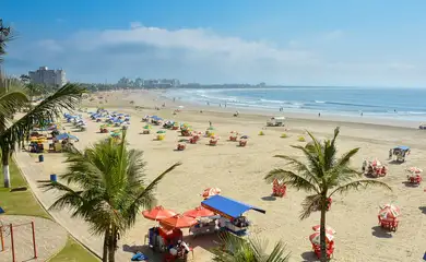 Praias e natureza são as atrações preferidas de turistas brasileiros