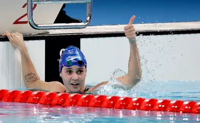 Beatriz Dizotti avança à final inédita do Brasil na natação em Paris