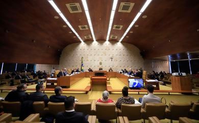 OAB defende no STF julgamento presencial de réus do 8 de Janeiro