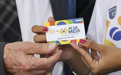 Começa hoje pagamento de R$ 200 da primeira parcela do Pé-de-Meia