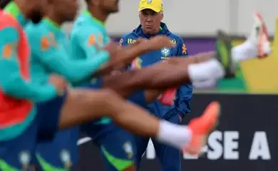 Brasil enfrenta Equador na estreia do italiano Carlo Ancelotti