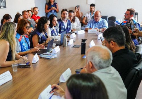 Sesau e Ministério da Saúde alinham medidas de enfrentamento à doença meningocócica