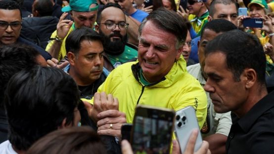 Bolsonaro reúne apoiadores na Av. Paulista após virar réu por tentativa de golpe