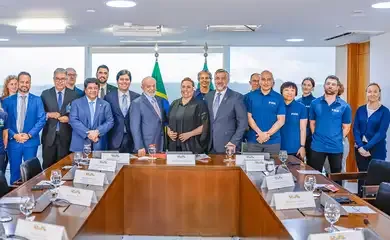 Lula presta apoio à candidatura do Brasil para sediar Mundial Feminino