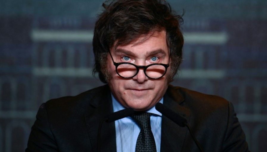 Argentina emitirá notas de 20 mil e 50 mil pesos, anuncia Milei