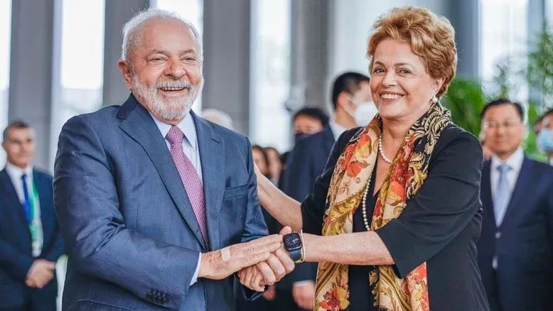 Lula repete Dilma ao liberar emendas bilionárias antes de derrota no Congresso
