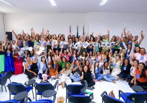 Unicria capacita mais de 10 mil servidores em saúde, educação e assistência social
