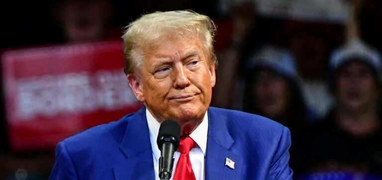 O que explica o aumento do apoio de latinos a Trump?