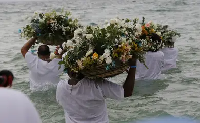 Mais de 25 mil pessoas são esperadas no Dia de Iemanjá no Arpoador