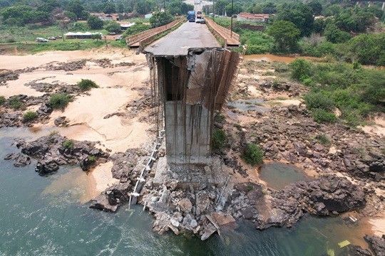 Sobe o número de vitimas da ponte que caiu em Tocantins 