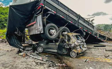 Polícia Civil identifica 15 corpos de vítimas de acidente na BR-116