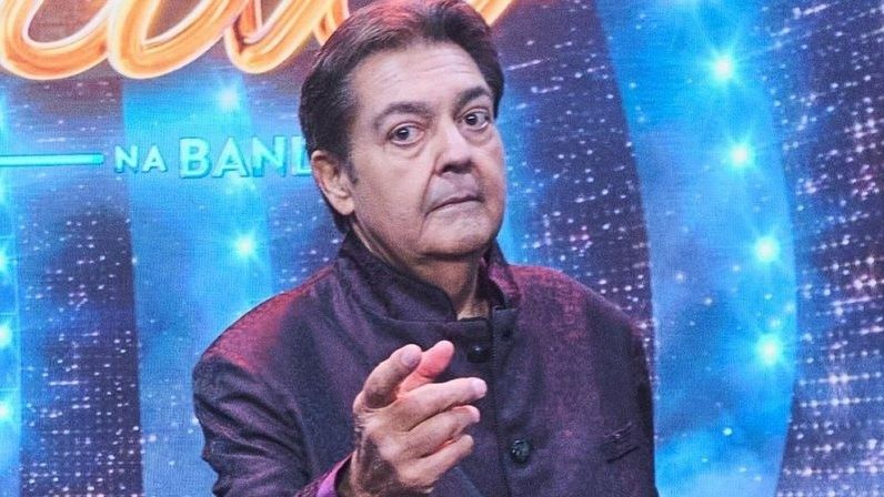 ‘Está bem e já quer sair andando’, diz médico sobre Faustão