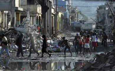 Cidade sitiada: brasileiro e haitiano contam rotina em Porto Príncipe