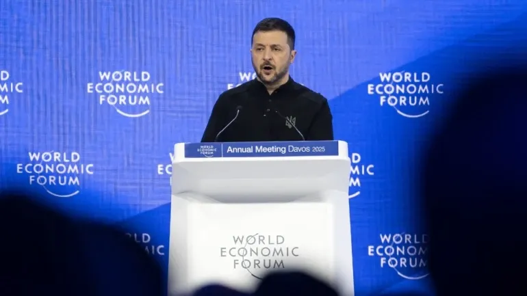 Zelensky diz estar disposto a trocar territórios com a Rússia em negociações por paz