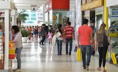 Intenção de compra da famílias tem alta de 0,2% em janeiro