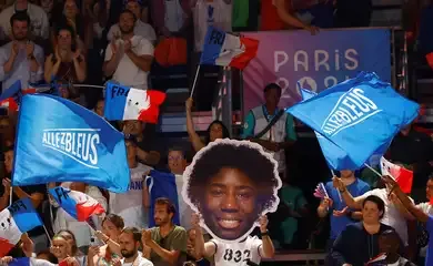 Depois de preparação tensa, febre olímpica pega na França