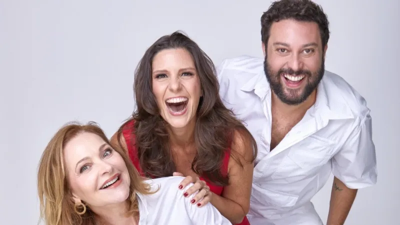 Comédia “Simples Assim”,  com Alexandra Richter, Georgiana Góes e Pedroca Monteiro chega a Maceió para curta temporada