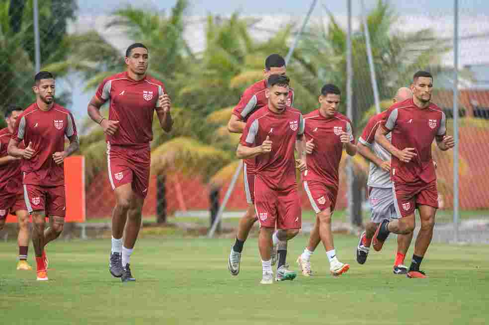 CRB x Remo: Galo entra em campo de olho no G-4