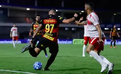 Em situações opostas na Série B, CRB e Sport medem forças