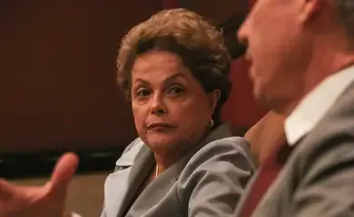 Dívida de países ricos prejudica países menos desenvolvidos, diz Dilma