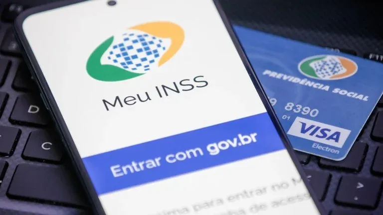 Pedidos de reembolso de aposentados do INSS já somam R$ 1 bilhão, calcula AGU