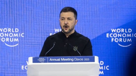 Zelensky tenta conter aproximação entre Trump e Putin