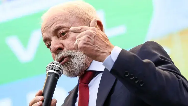 Lula chama bolsonaristas de ‘sem-vergonha’: ‘Estão agarrados na bota do Trump’