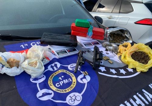 PM apreende 28 armas e quase 29 quilos de drogas em uma semana em Alagoas